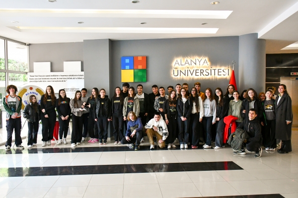 Alanya Doğa Koleji Öğrencileri, Alanya Üniversitesi Bölüm Tanıtım Workshop'larıyla Geleceklerine Yön Veriyor