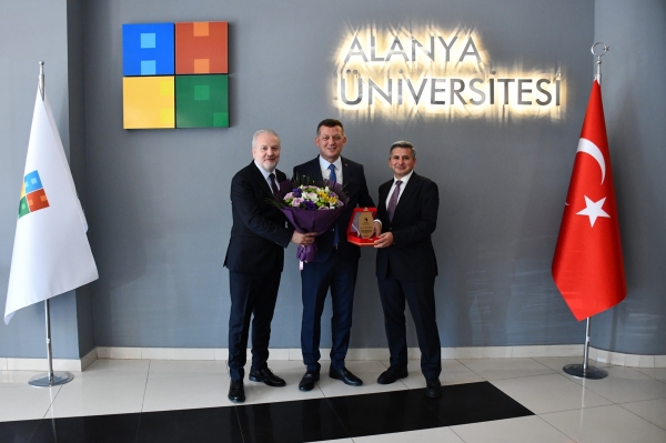 Alanya Kaymakamı Dr. Fatih Ürkmezer’e Teşekkürlerimizle