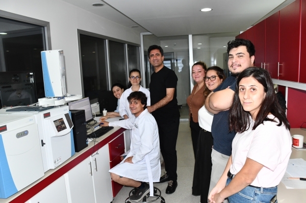 Prof. Dr. Sezgin Bakırdere’den Cihaz Eğitimi ve Teknik Destek