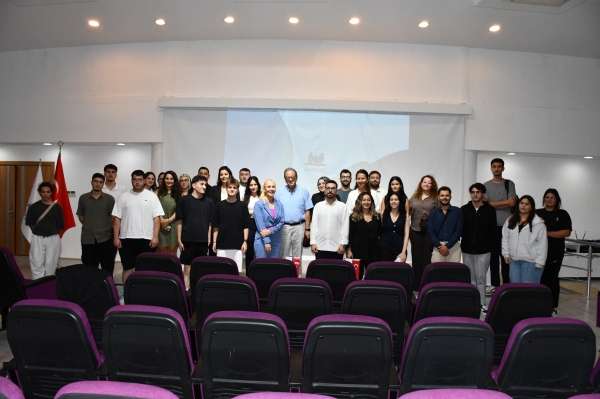 Oryantasyon Haftası Etkinlikleri Kapsamında Mezunlarımız Deneyimlerini Aktardı