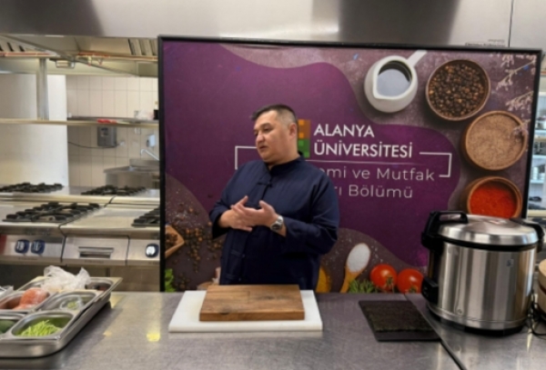 Sushi Masterclass- Şef Hasan Karabazar