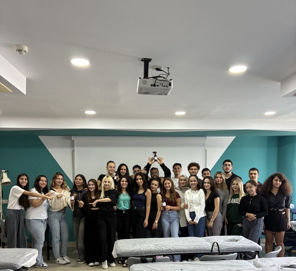 Examination of Oils Used in Aromatherapy within the Scope of the Manual Applications Course