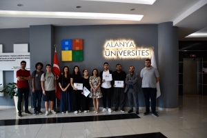 Alanya Üniversitesi’nde Mezun-Öğrenci Buluşması Gerçekleşti