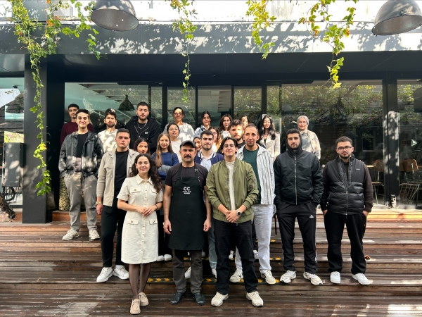 Aşçılık Programı 1.sınıf öğrencilerimizle Cooks Club Alanya işletmesine ziyaret gerçekleştirdik.