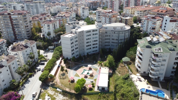 Alanya Üniversitesi’nde “Ortaya Karışık” Etkinliği Şebnem Köseoğlu’nun Anısını Yaşatmaya Devam Ediyor