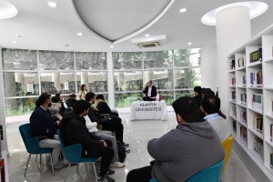 Abdullah Akbaş Alanya Üniversitesi’nde Okurlarıyla Buluştu