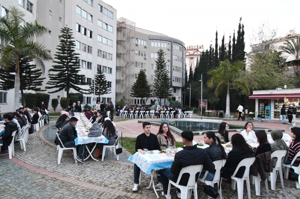 Alanya Üniversitesi Öğrenci Toplulukları İftar Sofrasında Buluştu