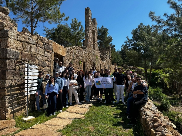 Turizm Haftası etkinlikleri kapsamında, Alanya Üniversitesi Turizm İşletmeciliği Lisans Programı ve Turizm ve Otel İşletmeciliği Önlisans Programı olarak öğrencilerimizle birlikte Syedra Antik Kenti’ni ziyaret ettik.