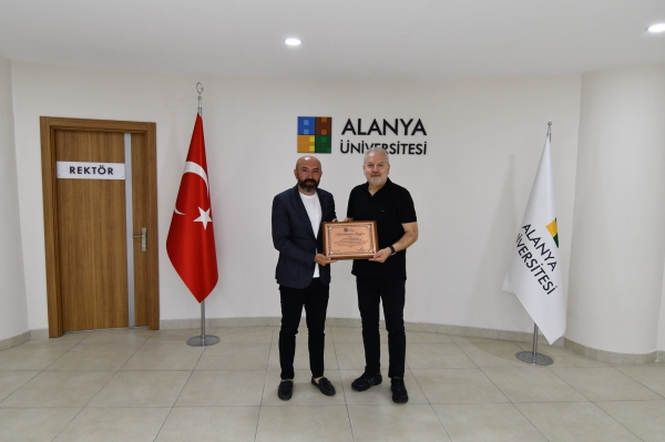 TURAK Akreditasyon Belgesi Alanya Üniversitesine Takdim Edildi