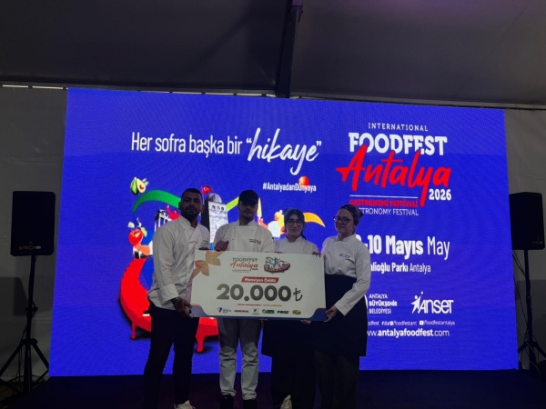 ALANYA ÜNİVERSİTESİ ÖĞRENCİLERİNDEN GASTRONOMİ FESTİVALİNDE BAŞARI