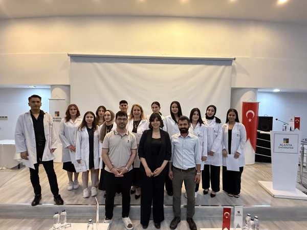 Alanya Üniversitesi Gıda Kalite Kontrolü ve Analizi Programı Önlük Giyme Töreni