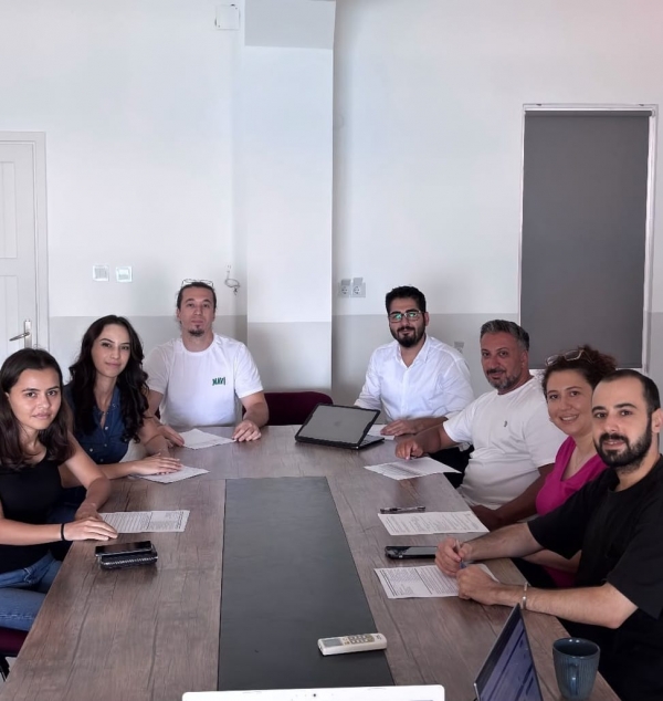 The First Meeting of the International Trade and Logistics Department Was Held