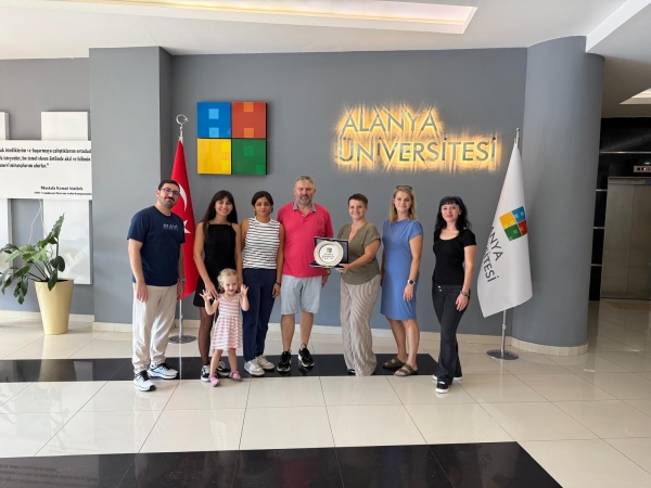 Alanya Üniversitesi'nde Mimarlık Haftası Kapsamında "Erişilebilirlik" Etkinliği