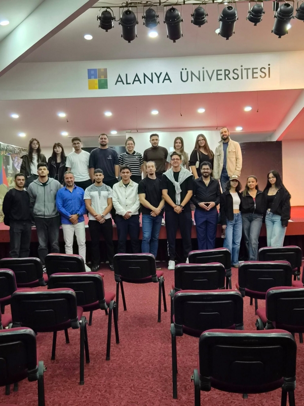 Uluslararası Ticaret ve Lojistik Bölümü ''Bölüm Öğrenci Temsilcisi Seçimi''ni Gerçekleştirdi