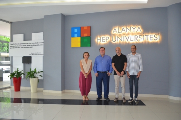 Prof. Dr. Cihan Çobanoğlu ve Alanya Alaaddin Keykubat Üniversitesi Turizm Fakültesi Dekan V. Prof. Dr. Burçin Cevdet Çetinsöz Bölümümüzü Ziyaret Ettiler.